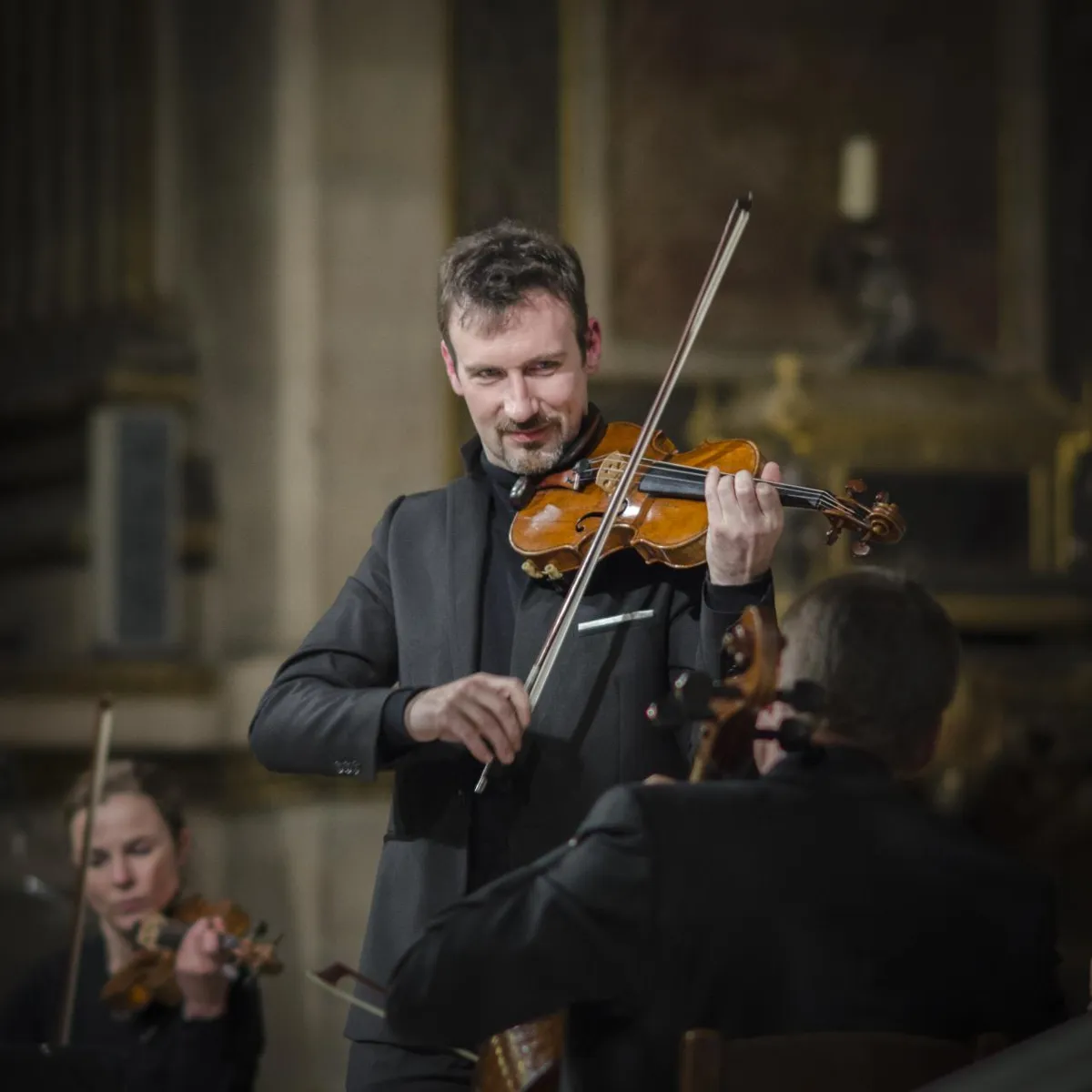 Les Violons de France in concert
