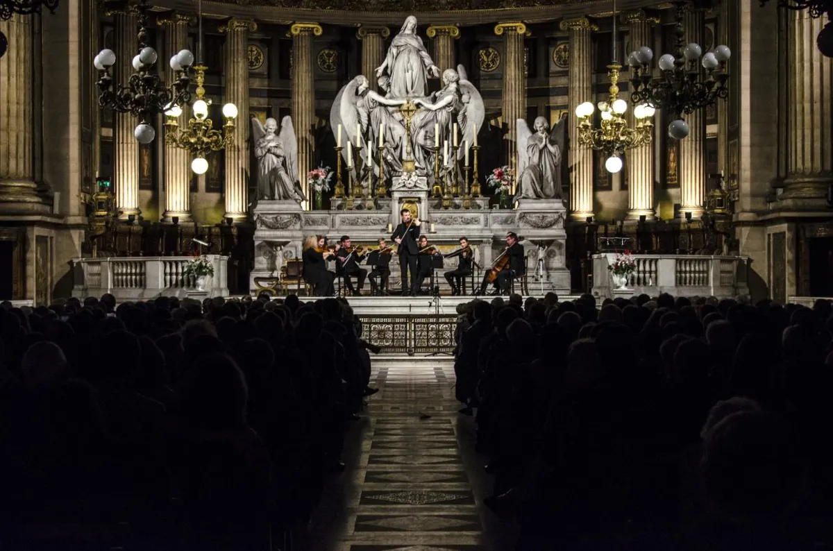 Les Violons de France in concert