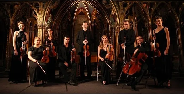 Les Violons de France in concert